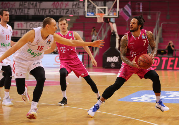 彼此微笑 彼此微笑