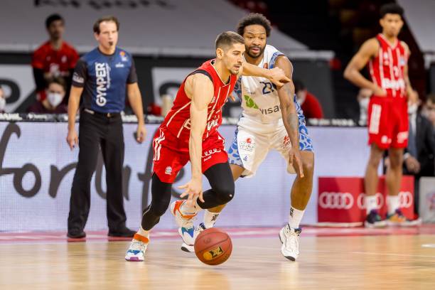 乐部需要大 乐部需要大